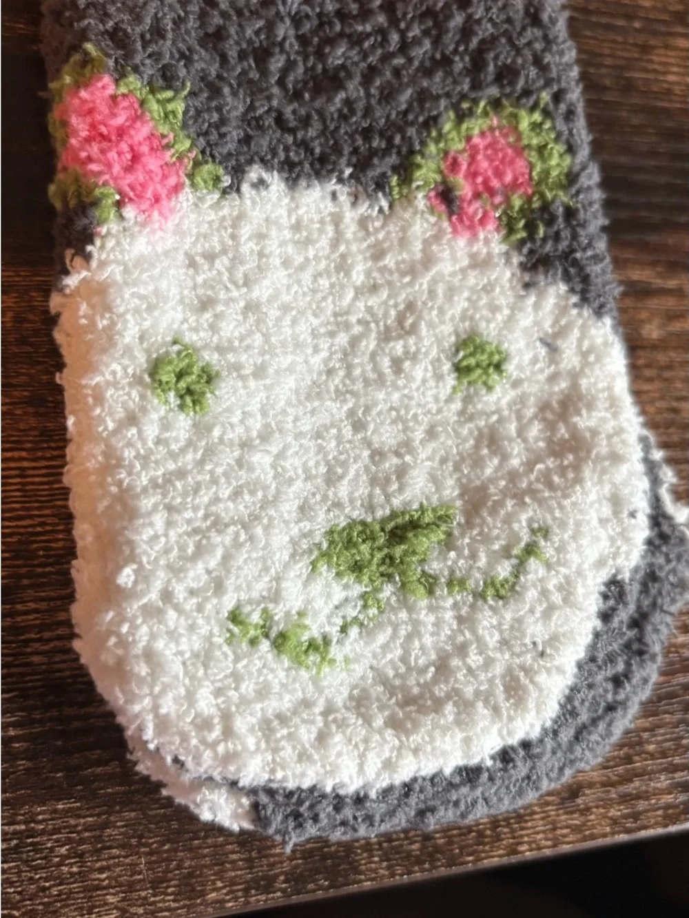 Minky‎ Accessories Fuzzy Socks Gray Snowflake Bear Plush Cozy Crew SO-919 NWT